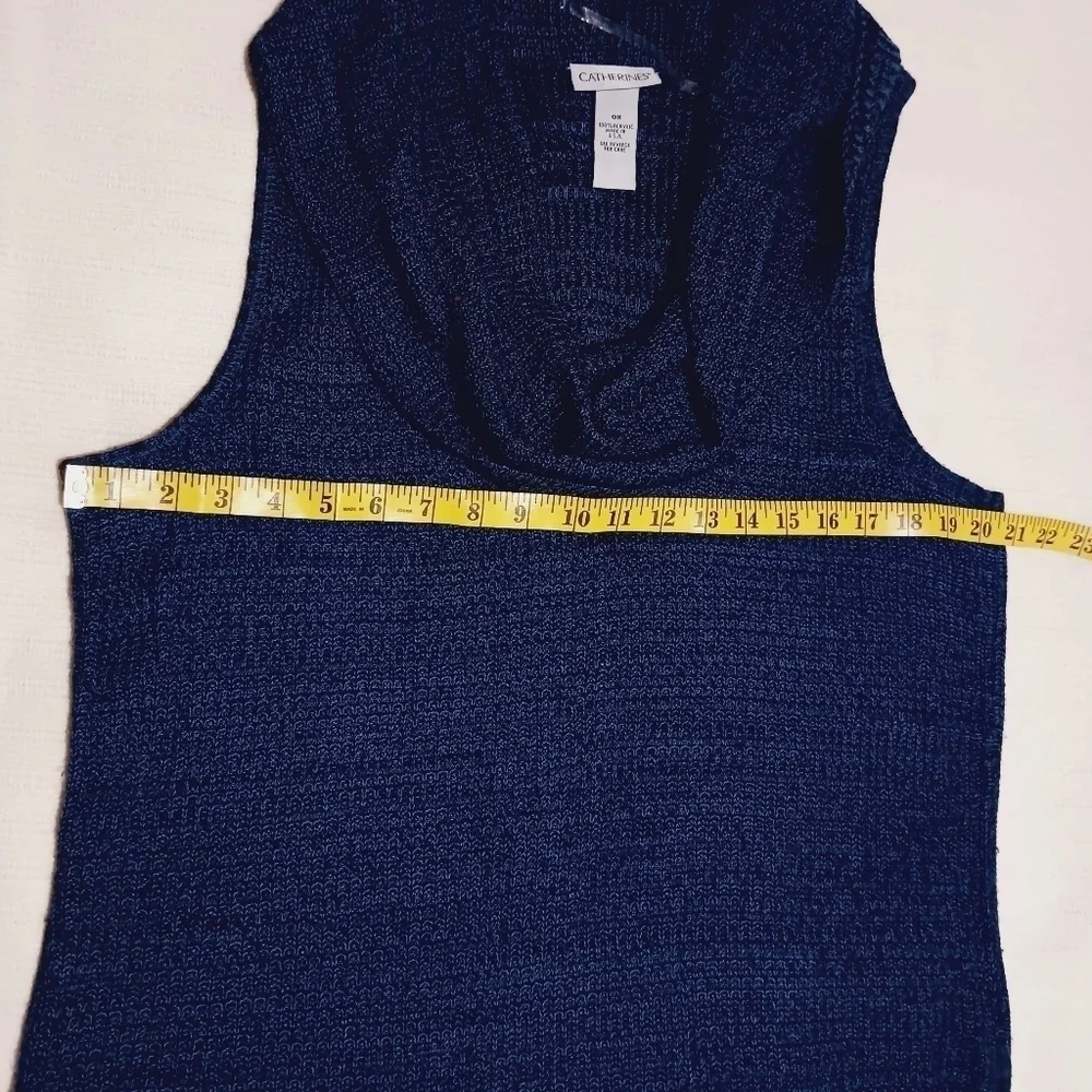Catherine’s sleeveless Cowl neck sweater  blue & black Size 0X